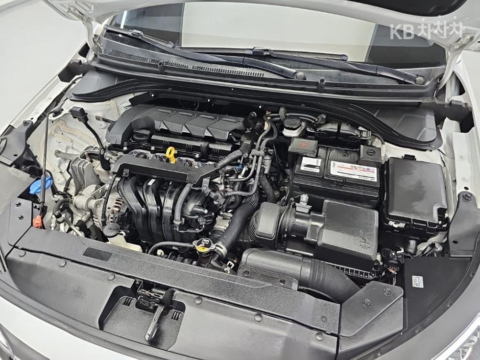 Hyundai Avante — miniaturë 5