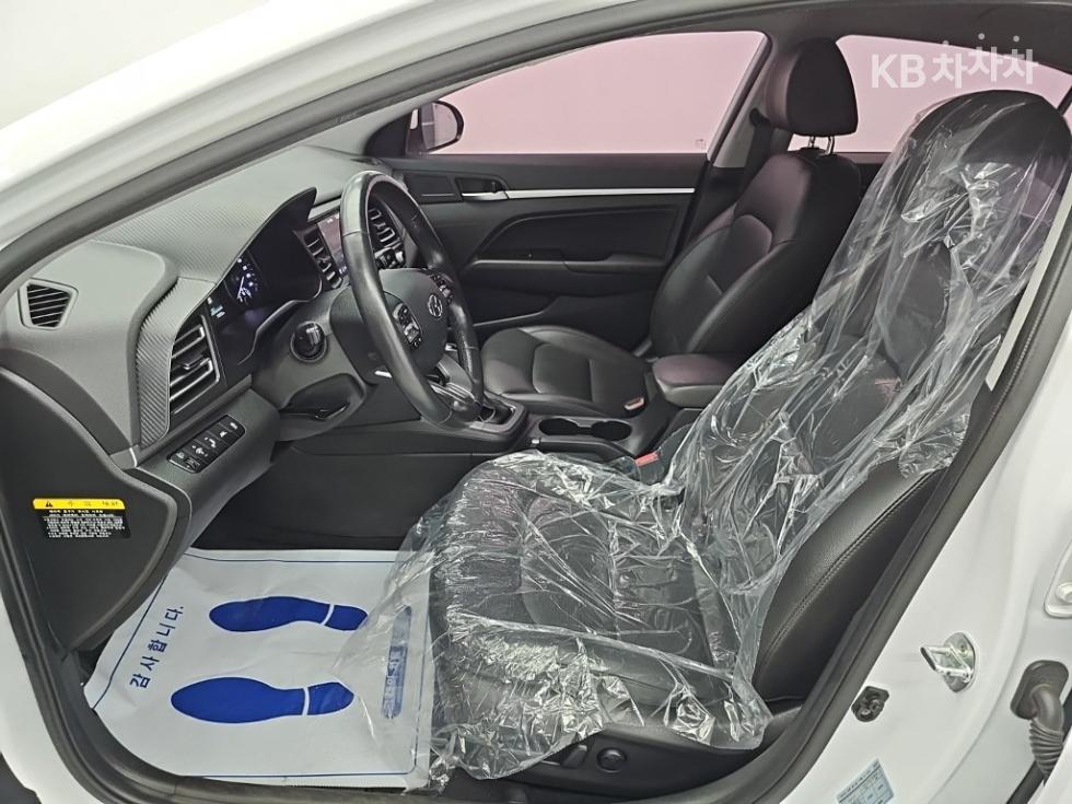 Hyundai Avante — miniaturë 11