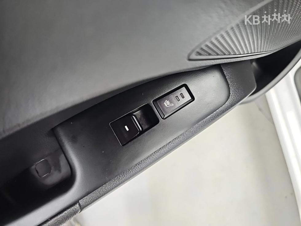 Hyundai Avante — miniaturë 13