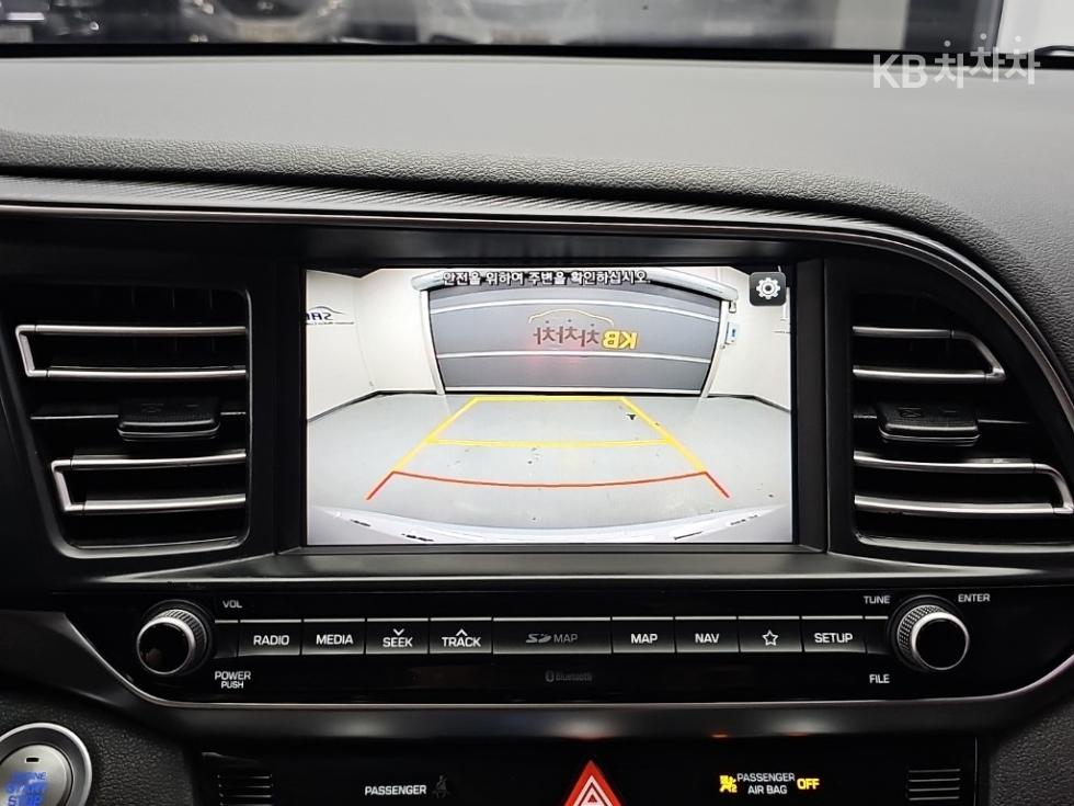 Hyundai Avante — miniaturë 15