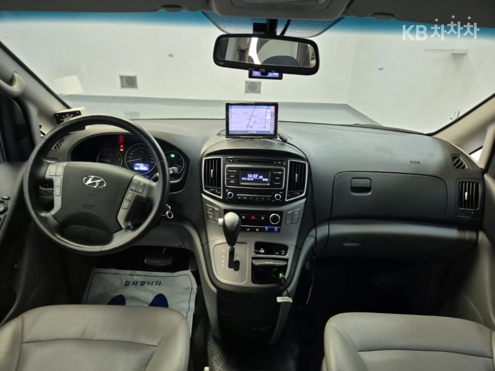 Hyundai Starex — miniaturë 7