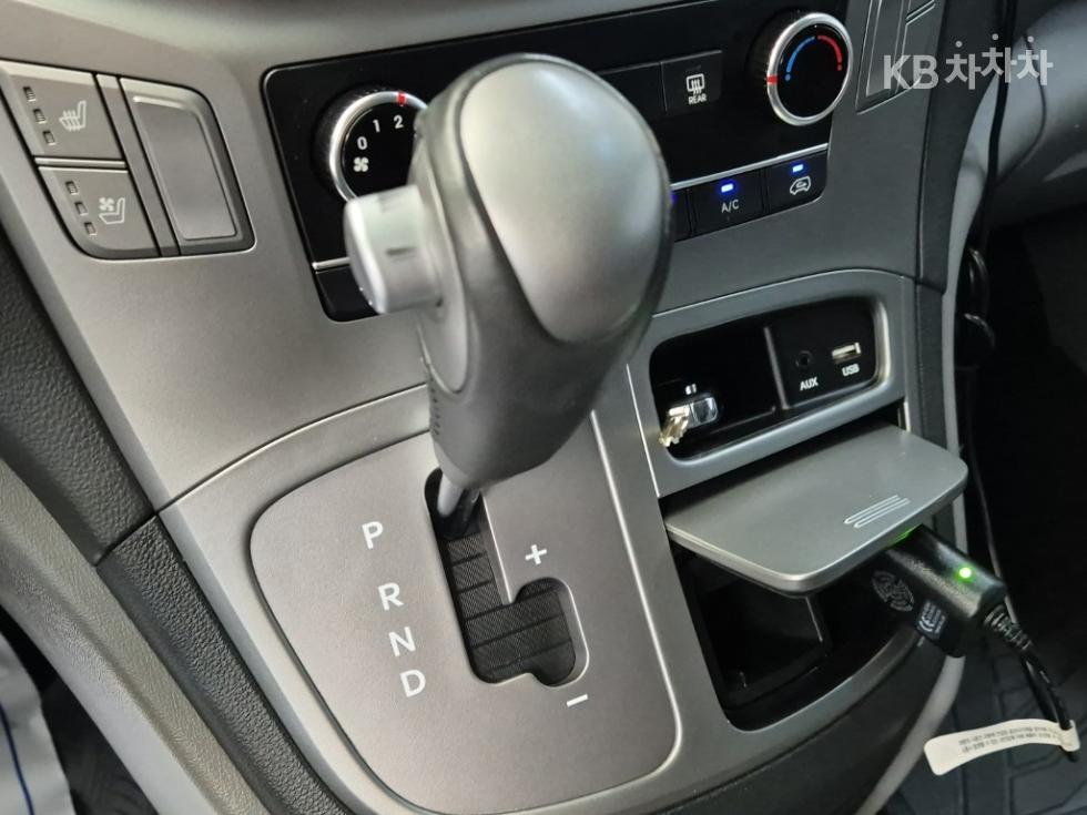 Hyundai Starex — miniaturë 8