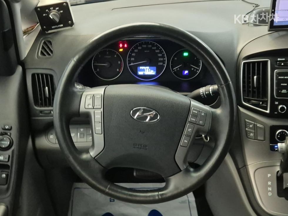 Hyundai Starex — miniaturë 9