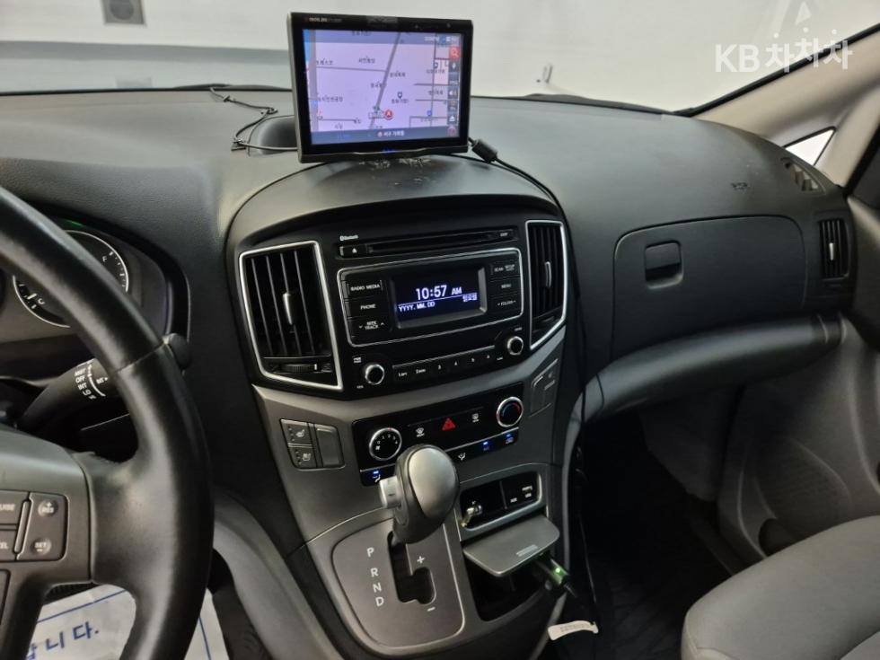 Hyundai Starex — miniaturë 10