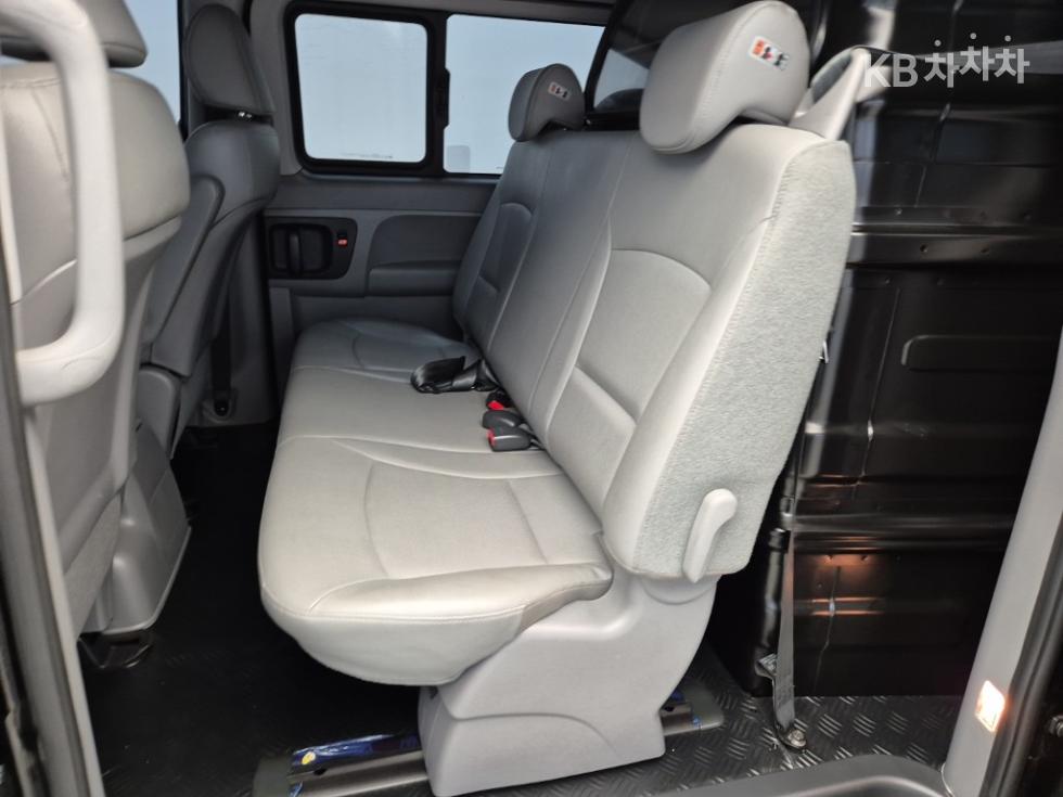Hyundai Starex — miniaturë 12