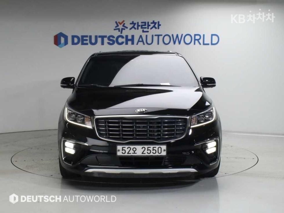 Kia Carnival — miniaturë 3