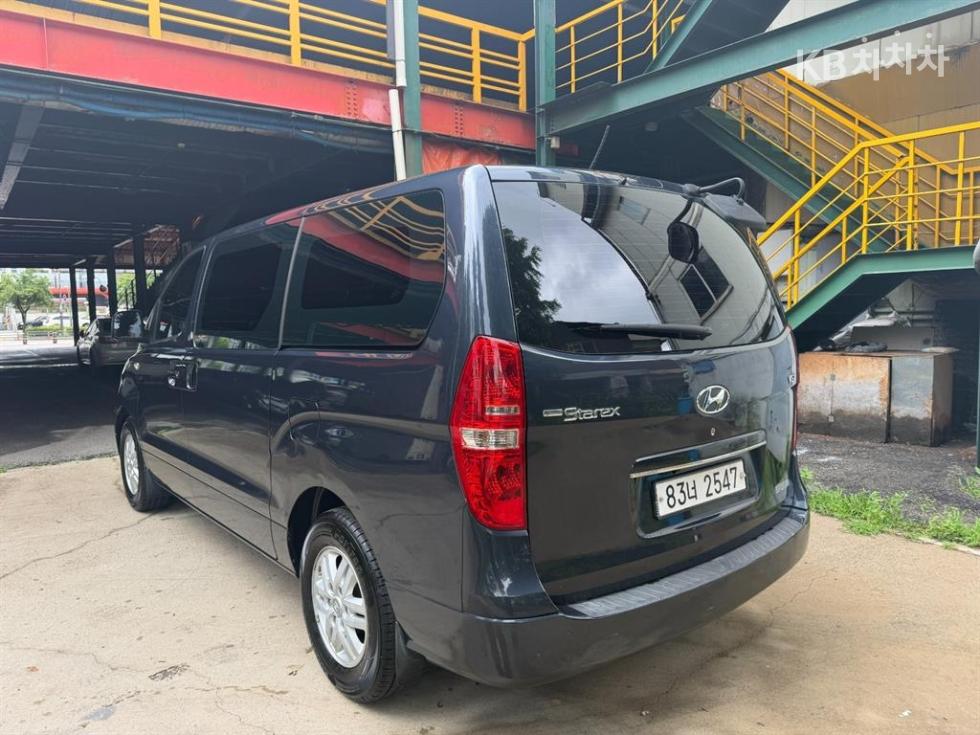 Hyundai Starex — miniaturë 2