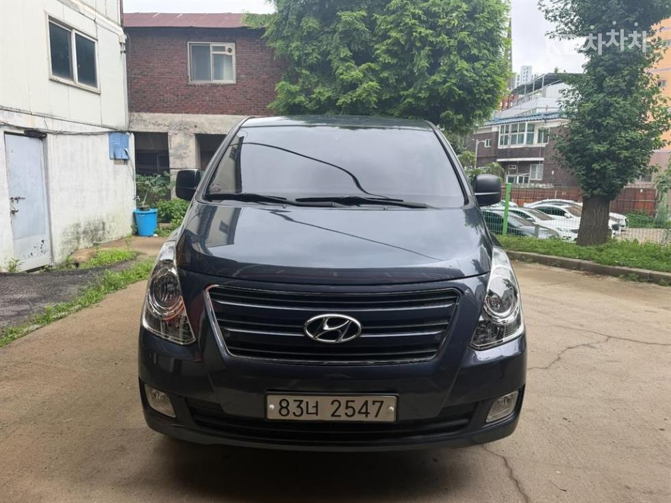 Hyundai Starex — miniaturë 3