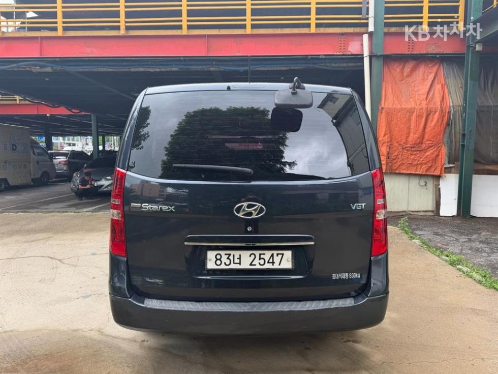 Hyundai Starex — miniaturë 4