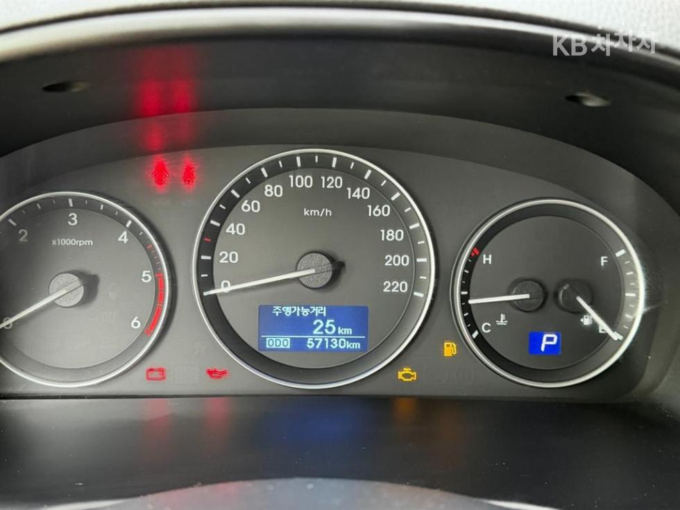Hyundai Starex — miniaturë 6
