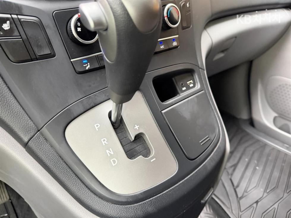 Hyundai Starex — miniaturë 9