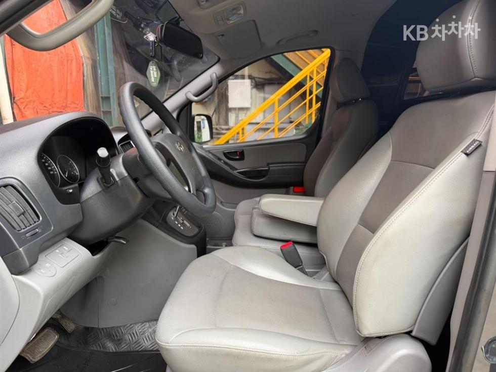 Hyundai Starex — miniaturë 10