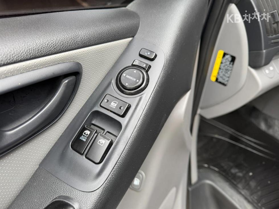 Hyundai Starex — miniaturë 11