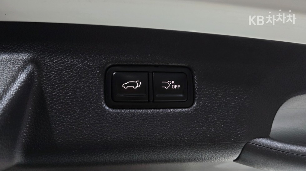 Kia Carnival — miniaturë 25
