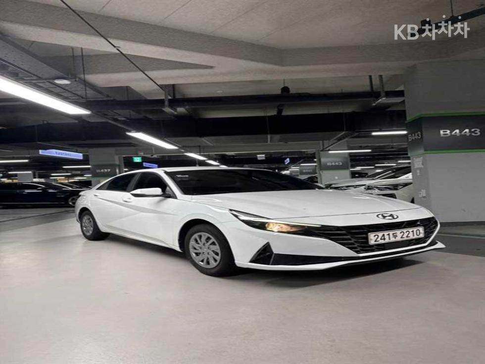 Hyundai Avante — miniaturë 4