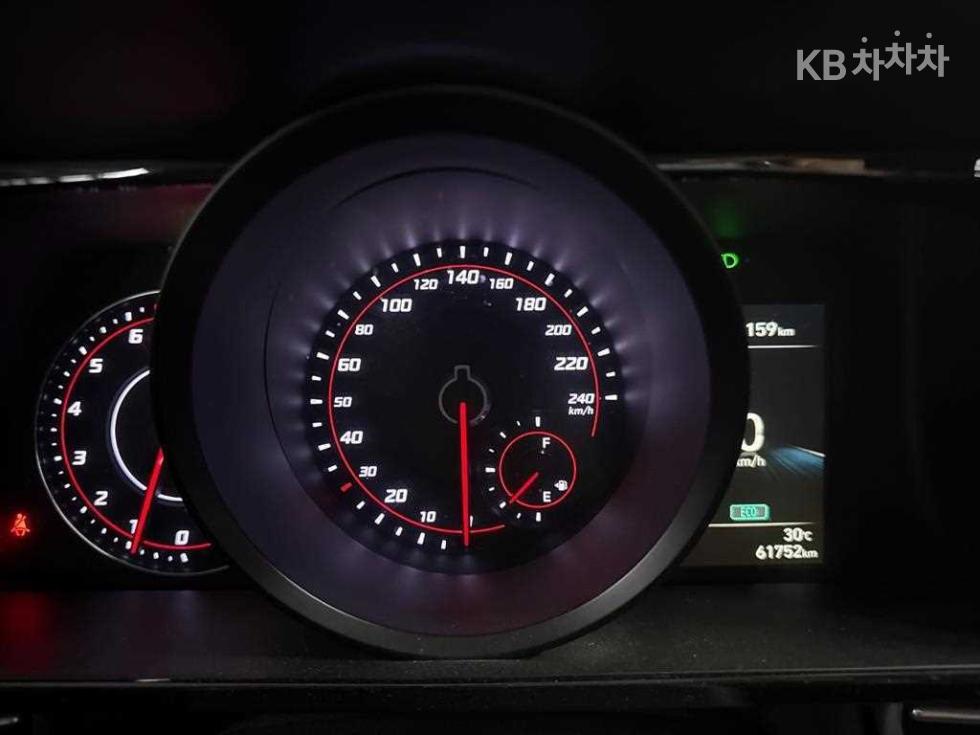 Hyundai Avante — miniaturë 16