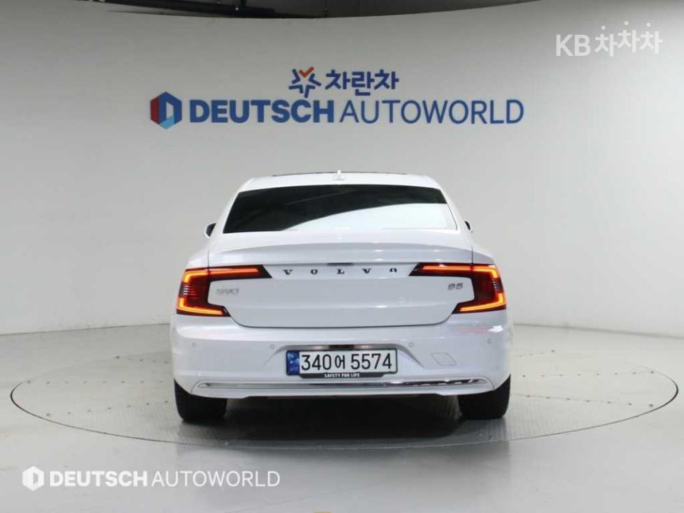 Volvo S90 — miniaturë 4