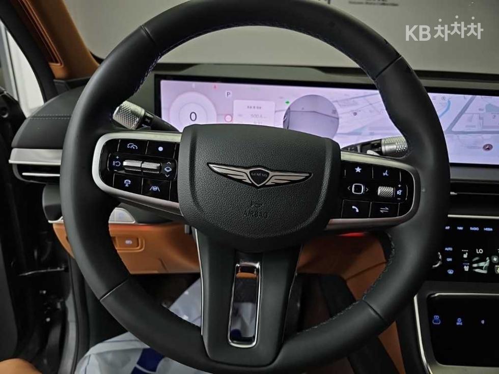 2024 Genesis GV80 photo