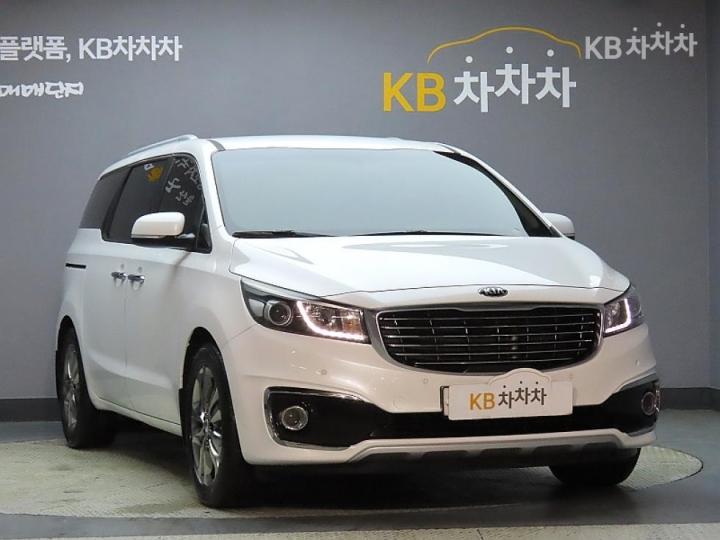 Kia Carnival — miniaturë 3