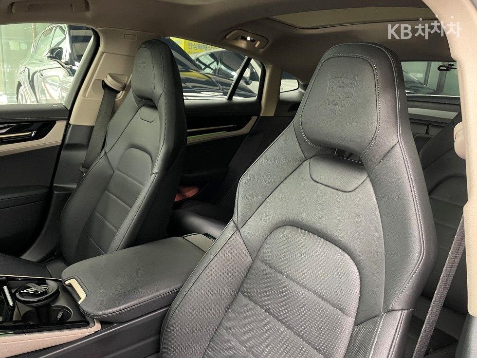 Porsche Panamera — miniaturë 13