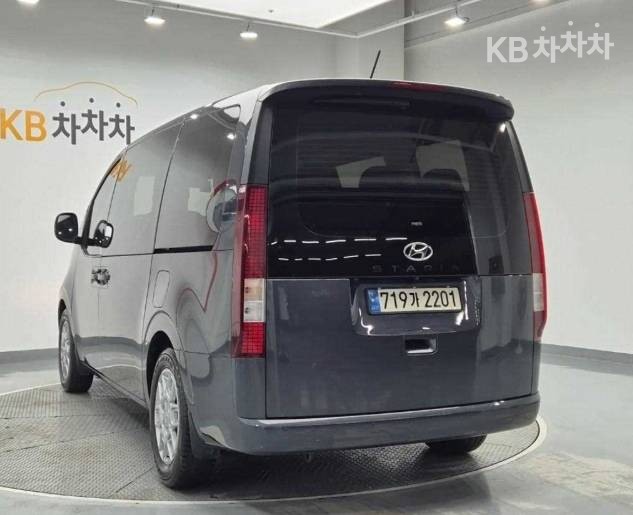 Hyundai Staria — miniaturë 2