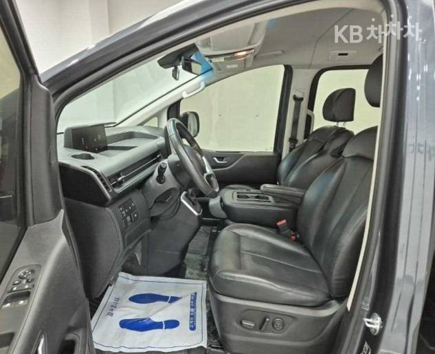 Hyundai Staria — miniaturë 11