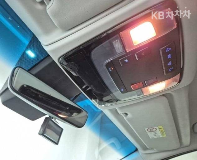 Hyundai Staria — miniaturë 16