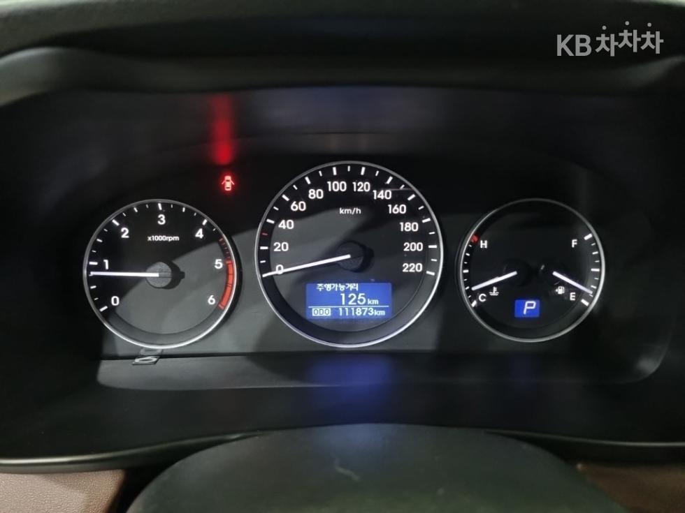 Hyundai Starex — miniaturë 7