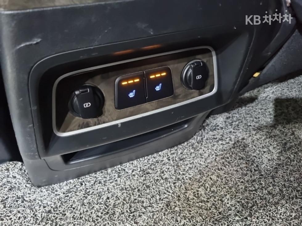Hyundai Starex — miniaturë 24