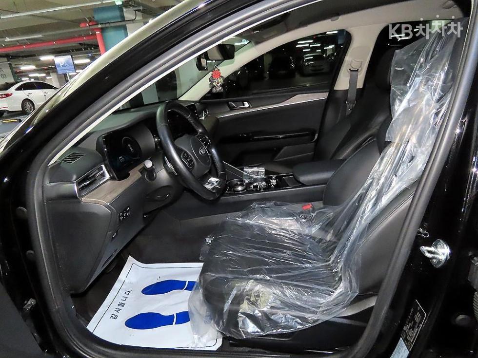 Kia K5 — miniaturë 6