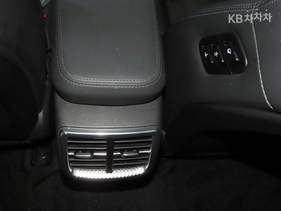 Kia K5 — miniaturë 13