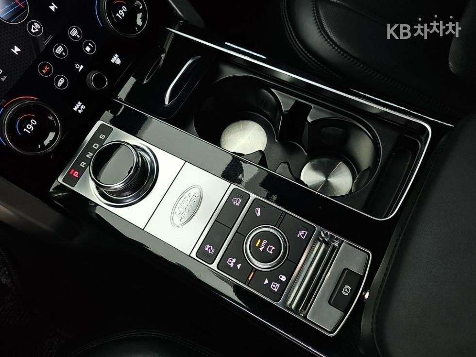 2018 Land Rover Used Car photo