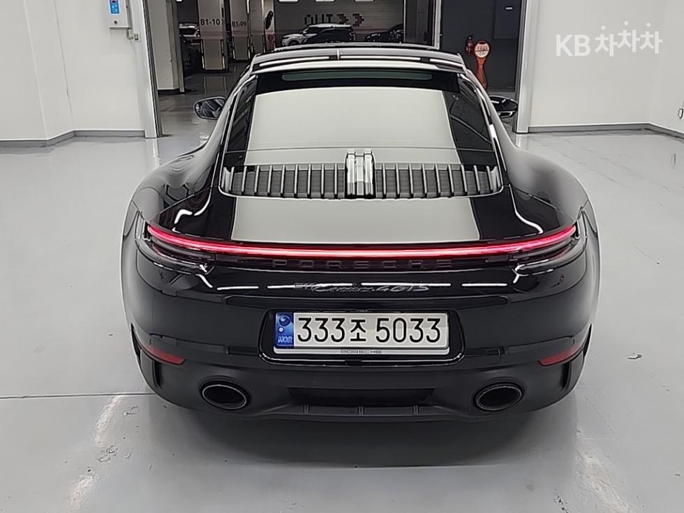 2023 Porsche 911 photo