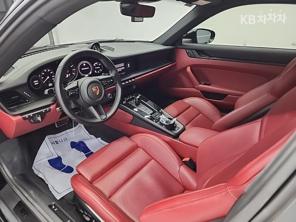 2023 Porsche 911 photo
