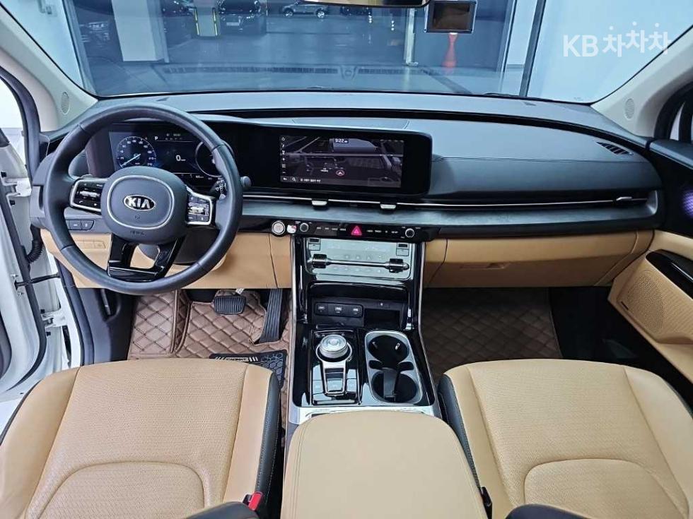 Kia Carnival — miniaturë 7