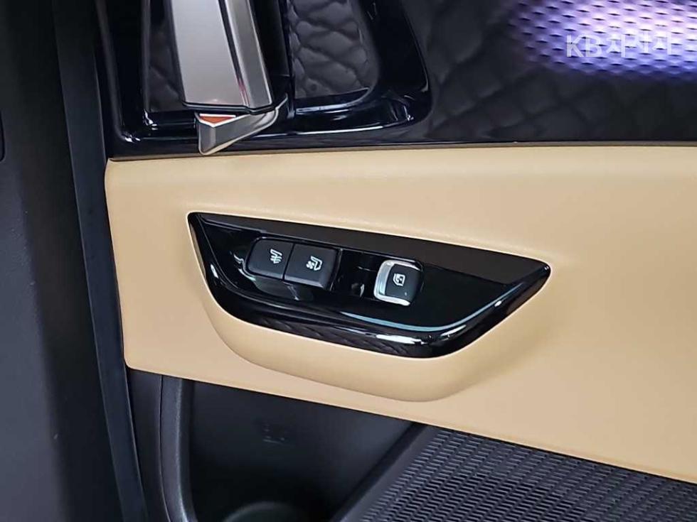 Kia Carnival — miniaturë 14