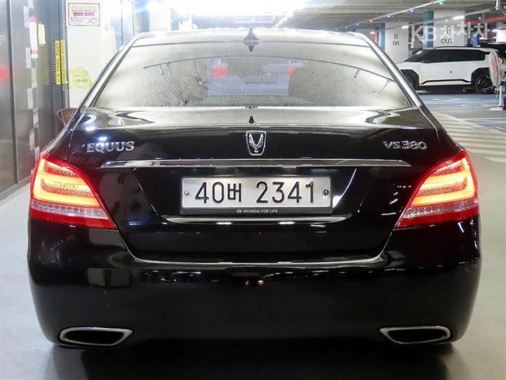 Hyundai Equus 2013 photo 4