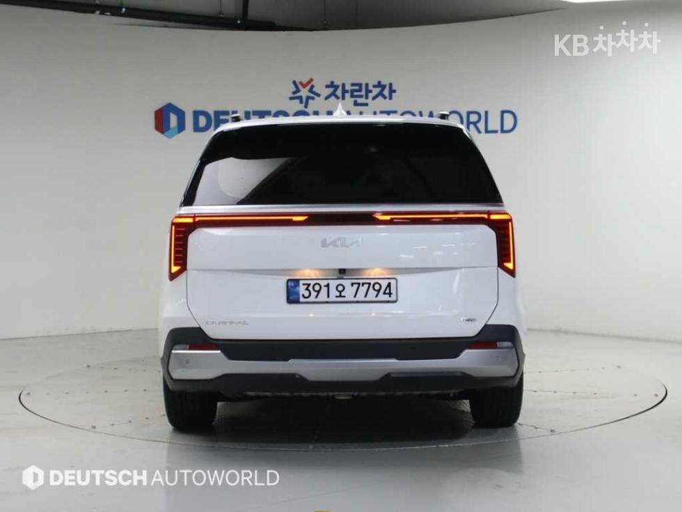 Kia Carnival — miniaturë 4