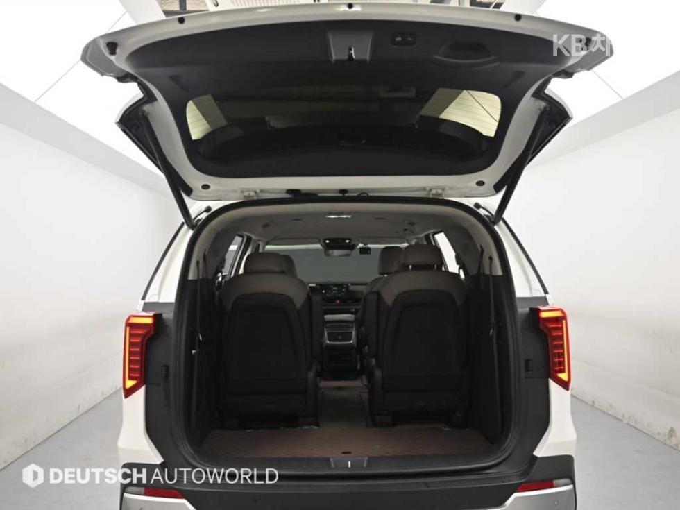 Kia Carnival — miniaturë 19