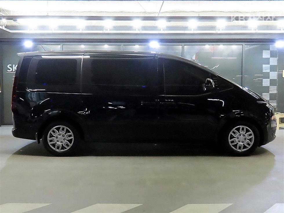 Hyundai Staria — miniaturë 3