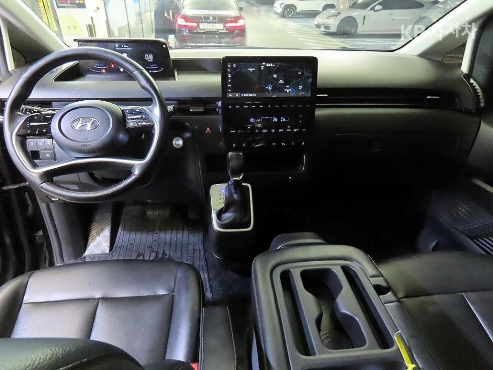 Hyundai Staria — miniaturë 10