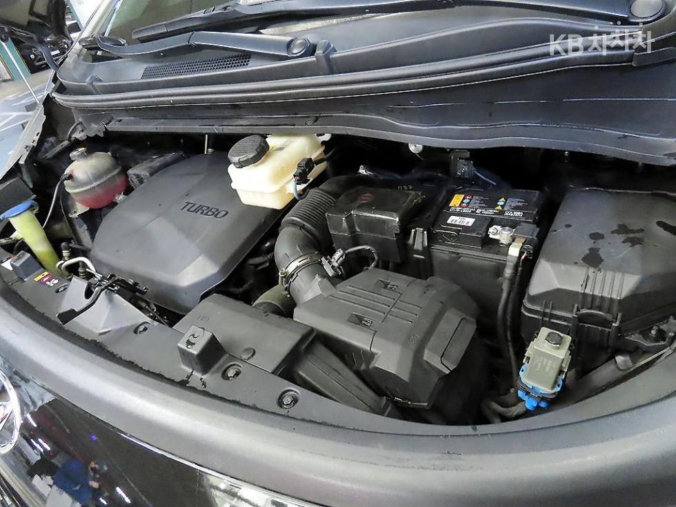 Hyundai Staria — miniaturë 17