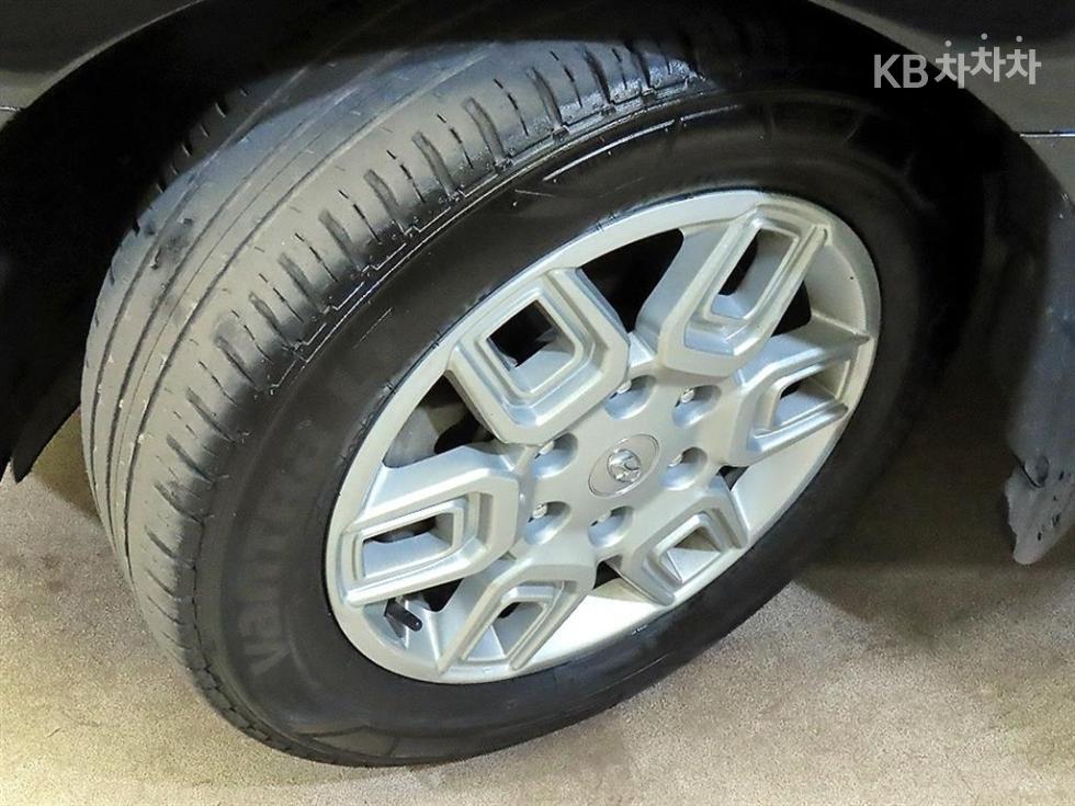 Hyundai Staria — miniaturë 18