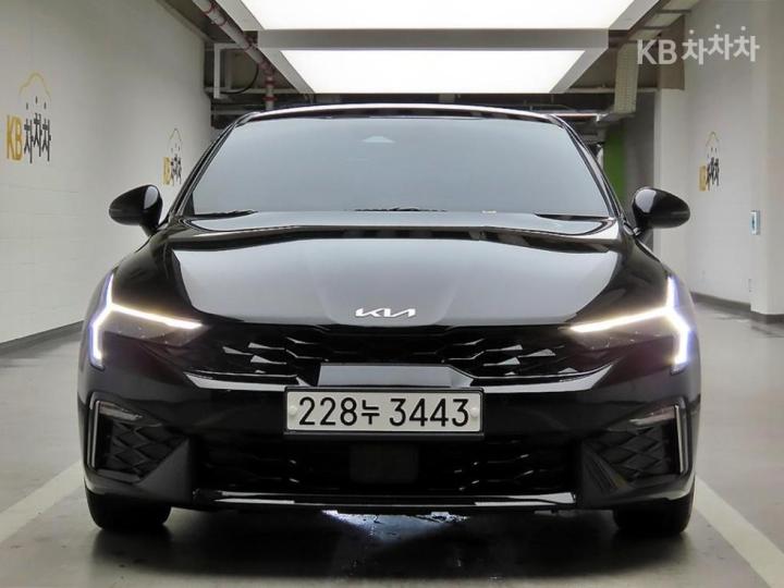 Kia K5 2.0 LPG 렌터카 — foto 1