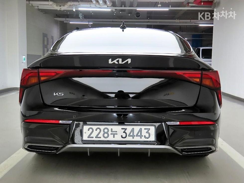 Kia K5 — miniaturë 3