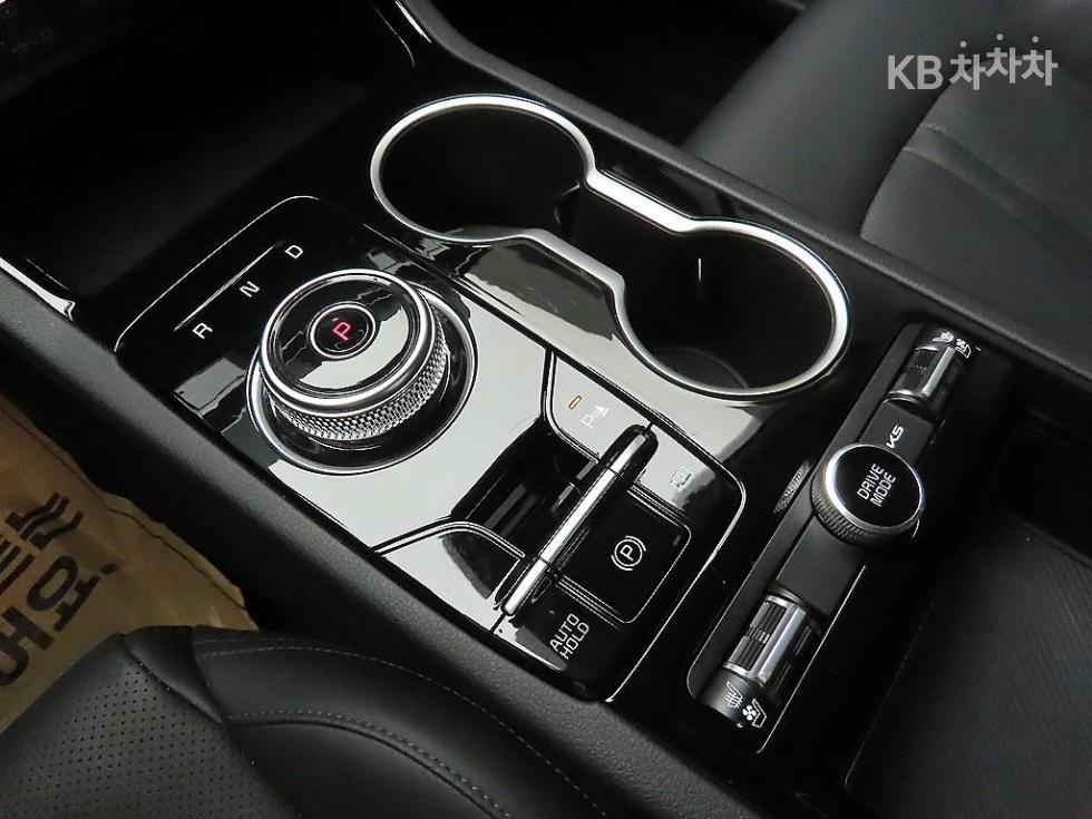 Kia K5 — miniaturë 10