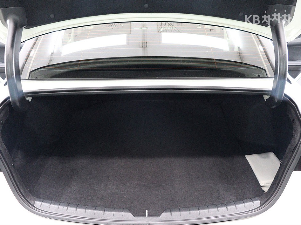 Kia K5 — miniaturë 5