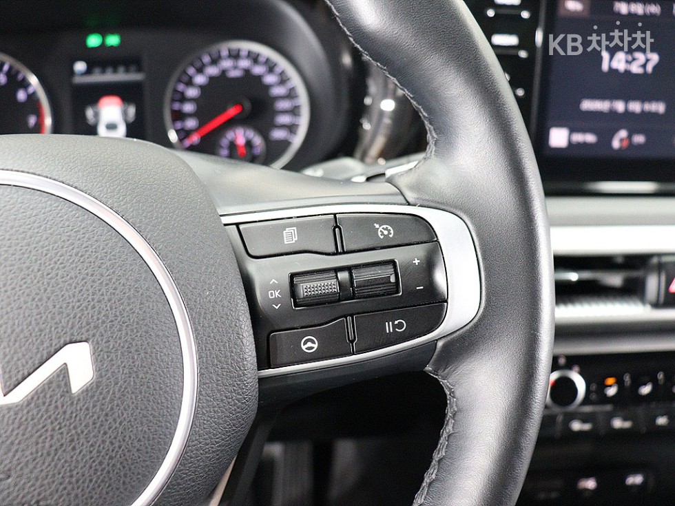 Kia K5 — miniaturë 7