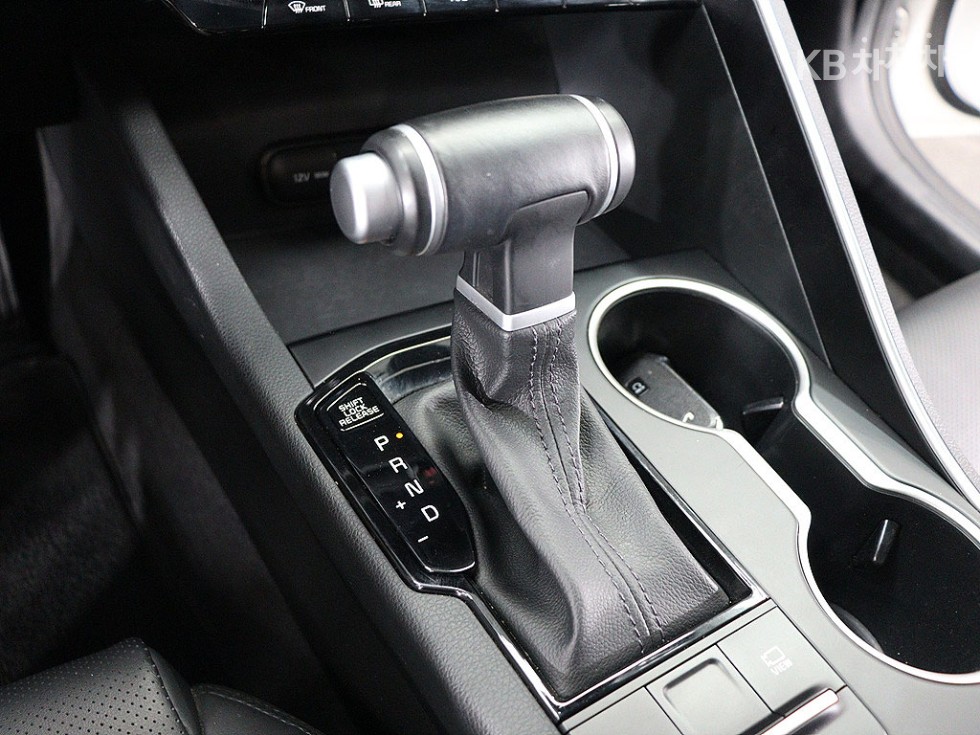 Kia K5 — miniaturë 9
