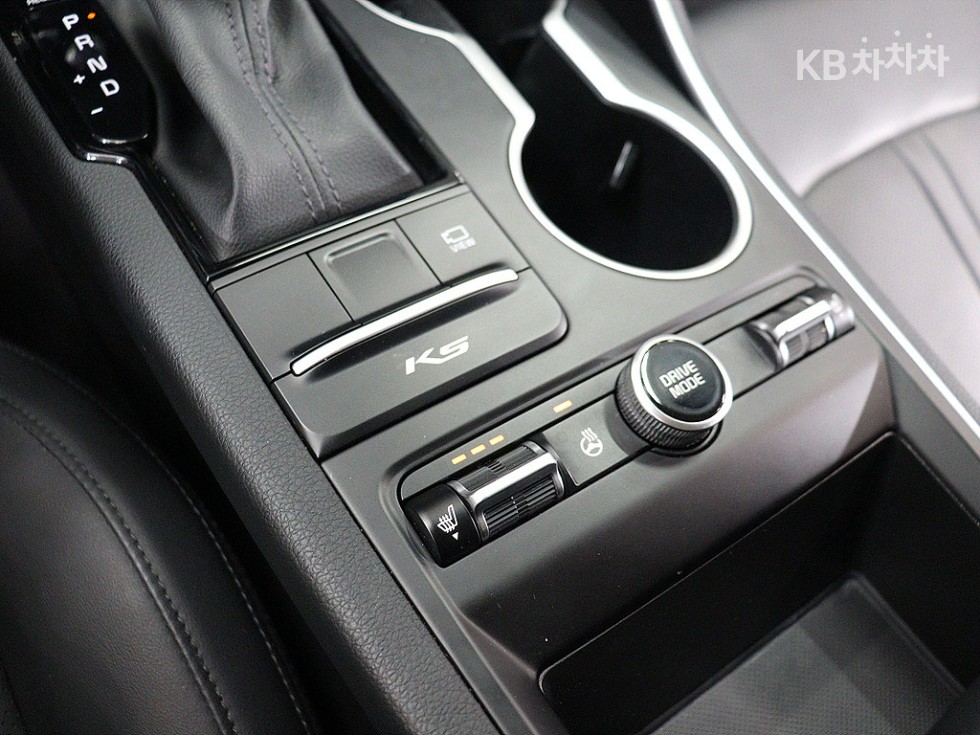Kia K5 — miniaturë 10